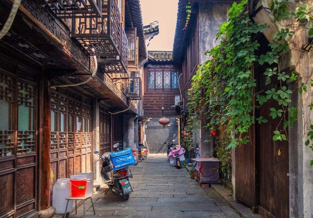 逃离整洁房屋